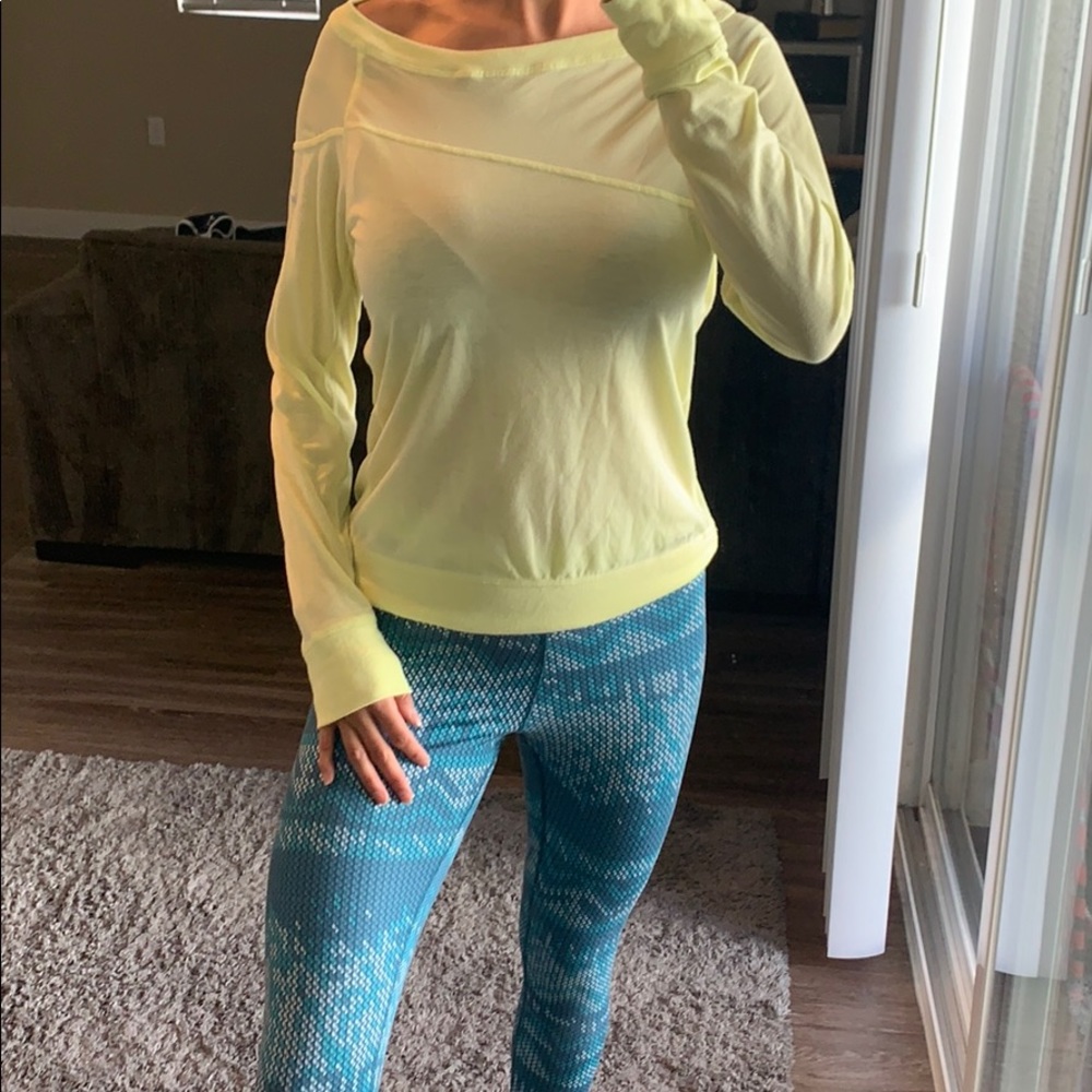 Nike top